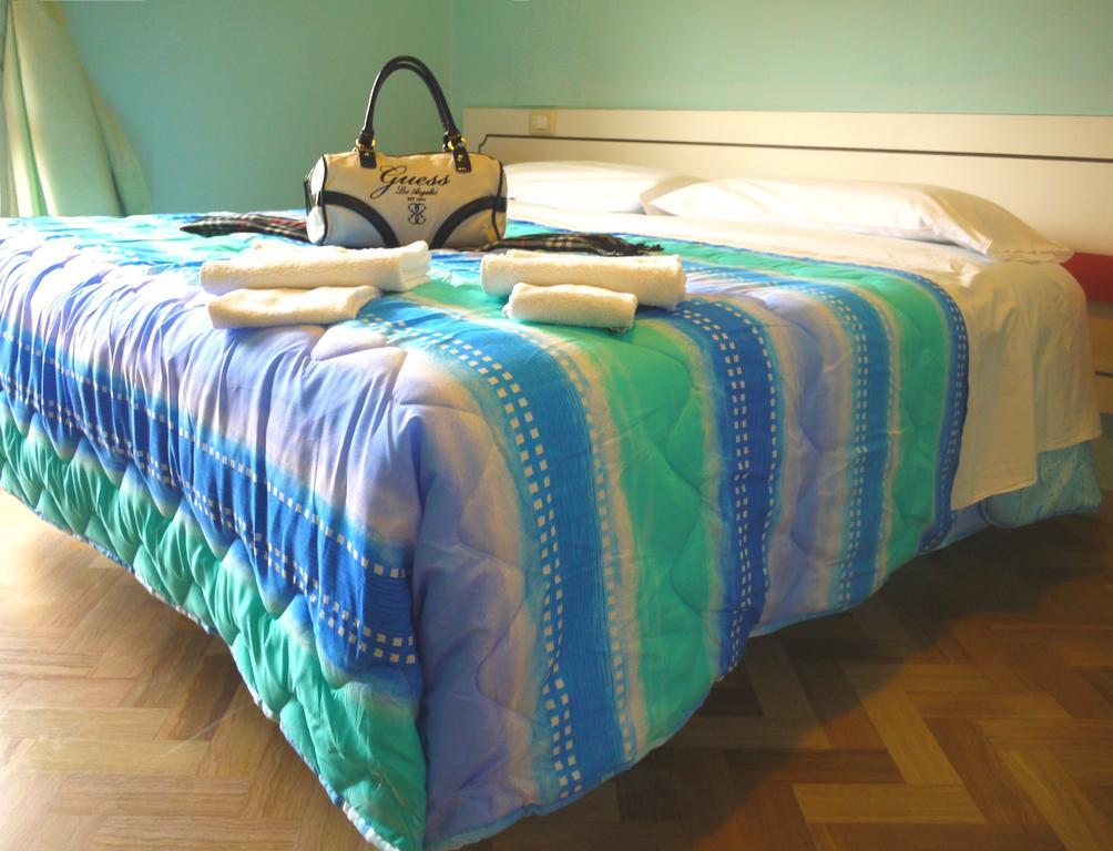 Hotel Maena Rímini Habitación foto